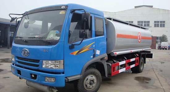 供應解放單橋加油車(8-10立方)