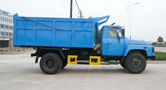 東風(fēng)尖頭自卸式垃圾車圖片