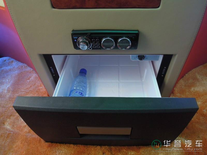 供應房車改裝專業(yè)的房車改裝汽車改裝內飾改裝