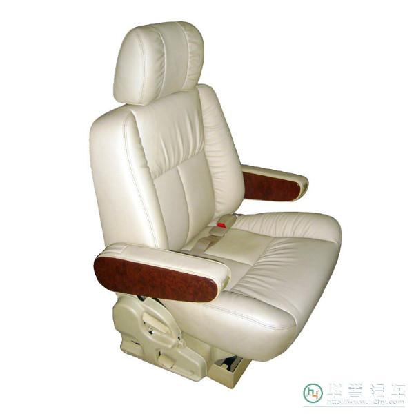 供應(yīng)中巴考斯特座椅、座椅改裝、內(nèi)飾改裝