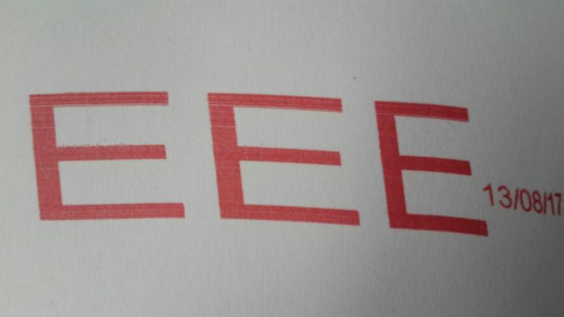 供應(yīng)高解析噴碼機(jī)紅色雞蛋墨水/快干紅色墨水