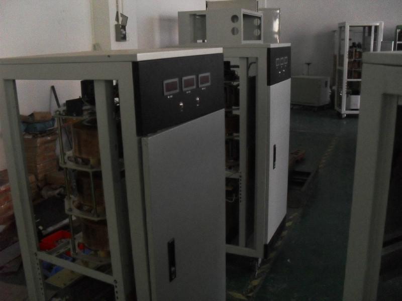 供應(yīng)深圳調(diào)壓器 廠家直銷深圳調(diào)壓器單相自耦交流接觸式調(diào)壓器