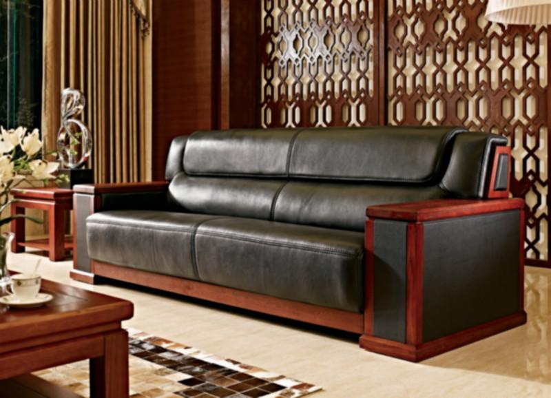 會客室三位沙發(fā)辦公室實木三人沙發(fā)圖片