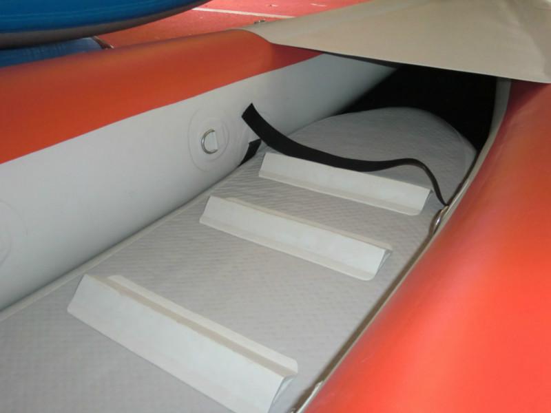 供應(yīng)皮劃艇青島皮劃艇漂流船廠家