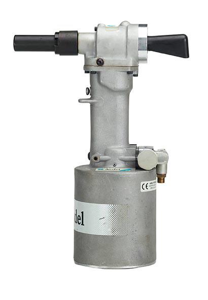 供應(yīng)庫存氣動(dòng)液壓(環(huán)槽)鉚釘槍722-英國