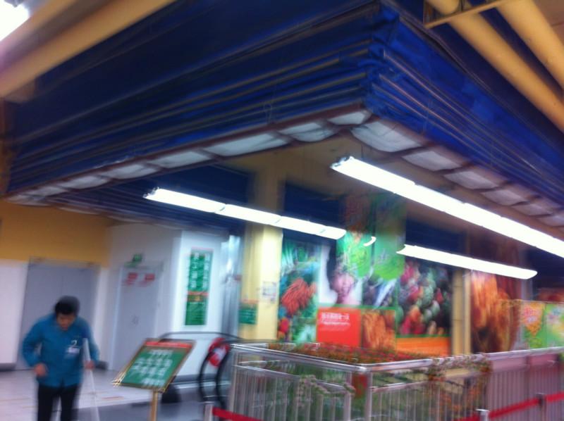 供應(yīng)北京雙軌無機(jī)折疊提升式防火卷簾門