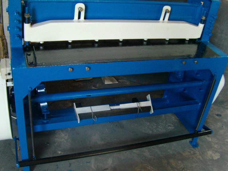 供應(yīng)Q11-2X600電動(dòng)剪板機(jī)