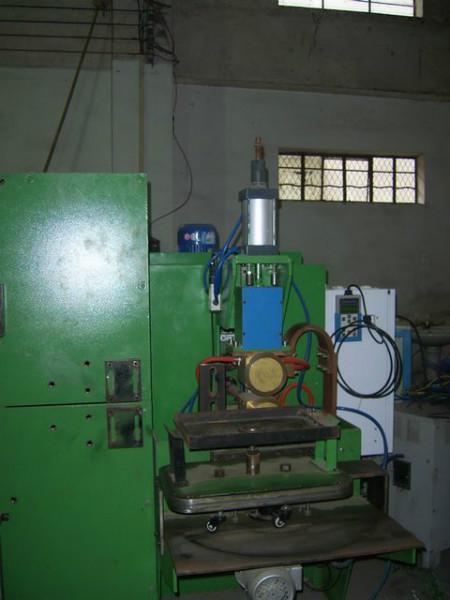 供應鍍鋅板焊機