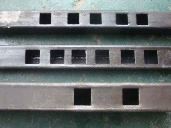 供應(yīng)廣東佛山三位不銹鋼沖孔機(jī)