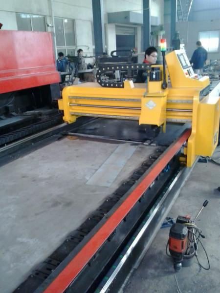 供應(yīng)數(shù)控等離子切割機(jī)風(fēng)管生產(chǎn)線咬口機(jī)