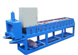 室內(nèi)裝飾吊頂棚板機(jī)圖片