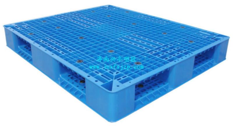 供應(yīng)山東地臺板，山東地臺板廠家，山東塑料地臺板，山東地臺板廠家直銷，倉儲周轉(zhuǎn)