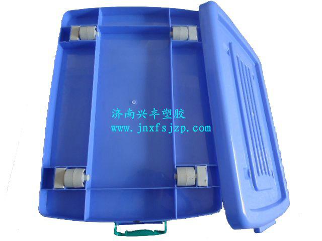 供應(yīng)全新料塑料周轉(zhuǎn)箱多用箱帶輪子