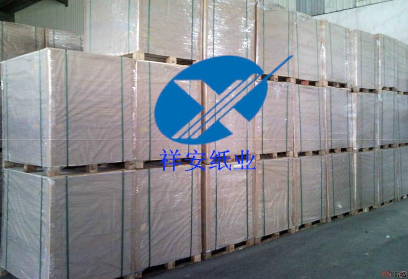 供應(yīng)深圳常規(guī)尺寸灰板紙批發(fā)直銷/500g灰板紙廠家