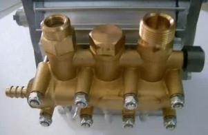 供應穿孔機*高壓水泵