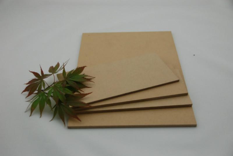 2mmE1級(jí)砂光密度板材精細(xì)木質(zhì)纖維 家具板