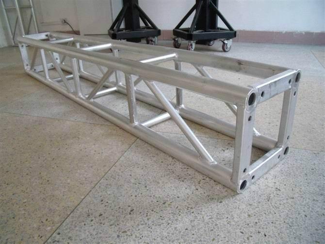 供應(yīng)創(chuàng)崴鋁合金舞臺演出燈架13533961886