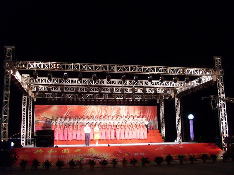 供應(yīng)創(chuàng)崴鋁合金舞臺演出燈架13533961886