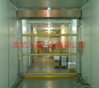 供應(yīng)堆積門(mén)車(chē)庫(kù)保溫門(mén)通遼廠家