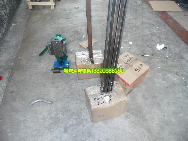 供應(yīng)不銹鋼管沖孔機(jī)打孔機(jī)價(jià)格