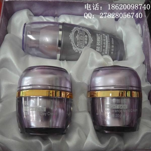 供應精裝2代丸美潤白肌三合一套裝正品批發(fā)