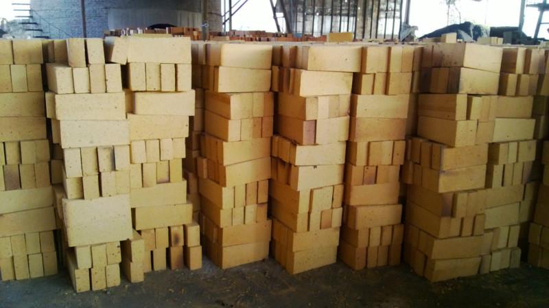 供應(yīng)粘土質(zhì)窯車磚