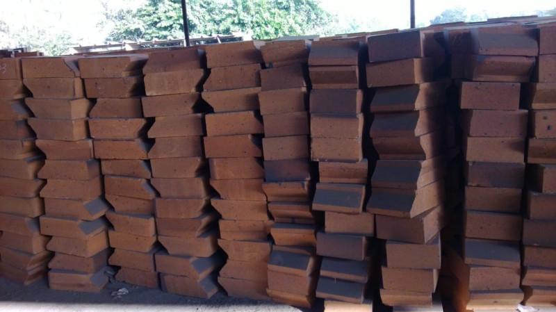 供應(yīng)粘土質(zhì)窯車磚