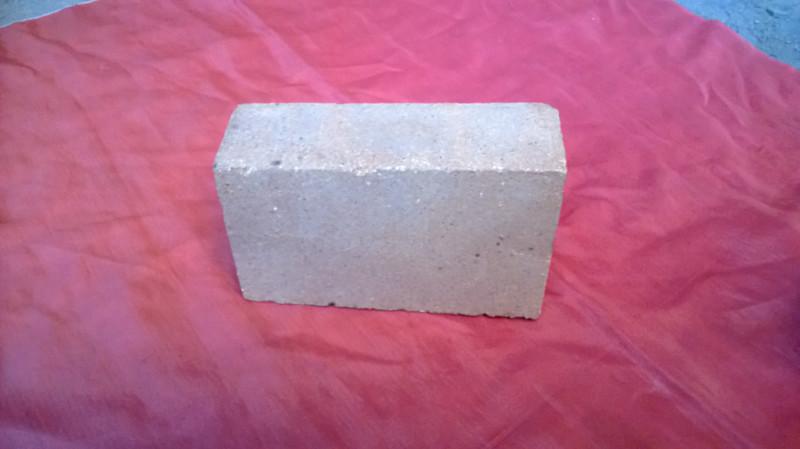 供應(yīng)高鋁質(zhì)耐火磚廠家直銷