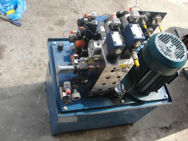 供應(yīng)液壓站8