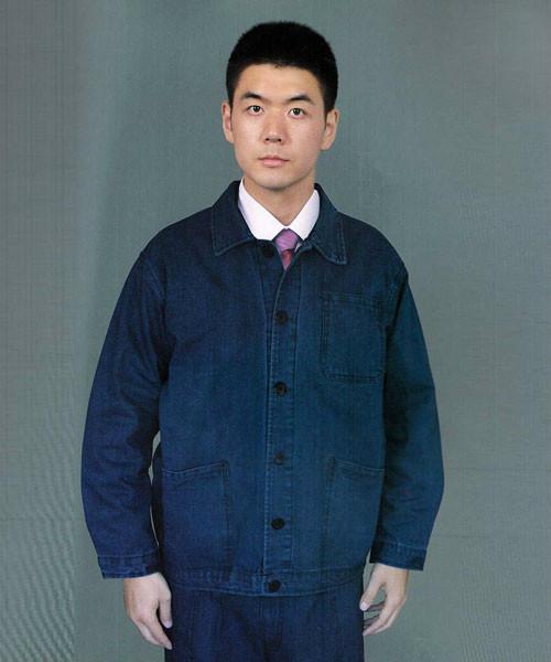 供应深圳市厂家定做工作服/西服/制服图片