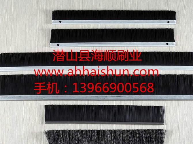 供應(yīng)自動(dòng)扶梯條刷供應(yīng)商電話，自動(dòng)扶梯條刷批發(fā)價(jià)格