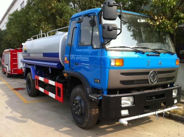 供應(yīng)東風(fēng)十噸145綠化噴灑車廠家直銷