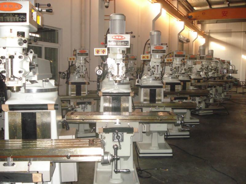 快速維修臺(tái)灣炮塔銑床 進(jìn)口機(jī)床維修 立式銑床大修 臺(tái)興銑床維修