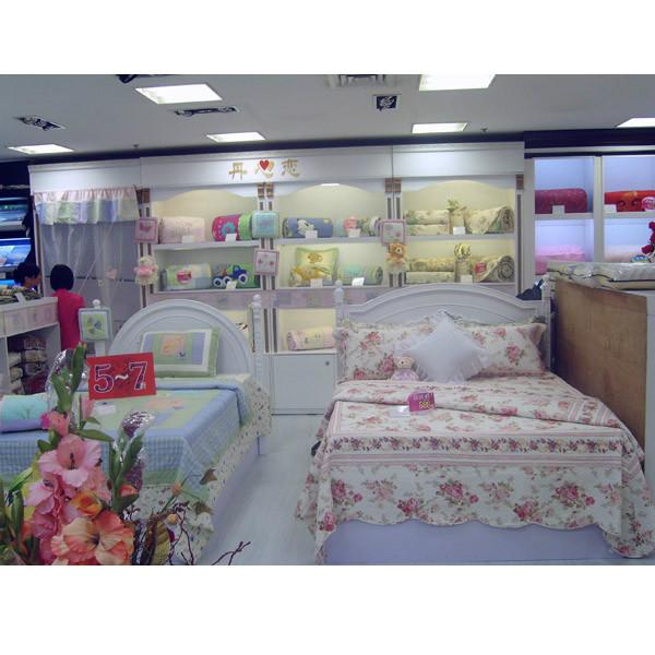 供應(yīng)家紡展柜壁柜*烤漆展柜定制商場展柜裝修布局