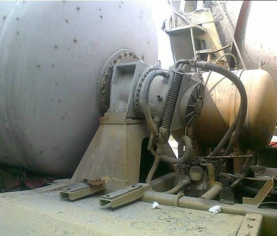 供應(yīng)攪拌車二手出售