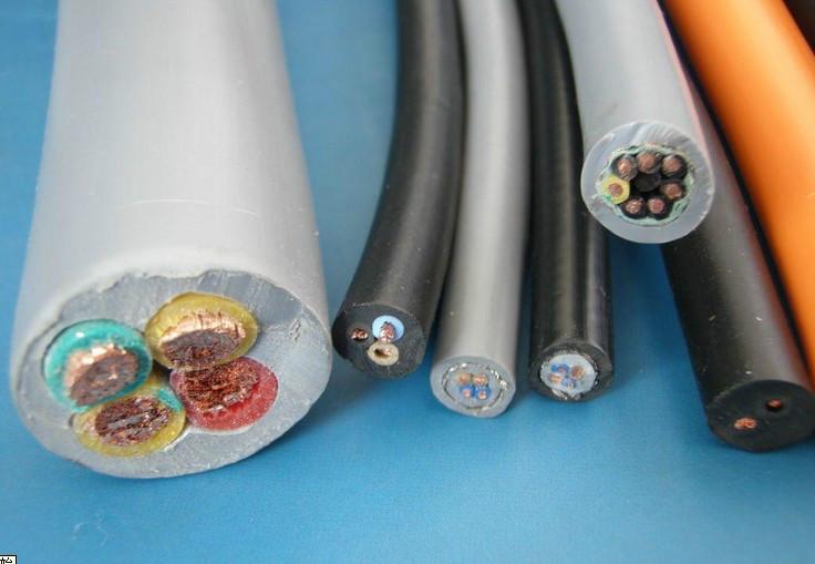 4芯數(shù)據(jù)高柔雙絞屏蔽拖鏈線纜 機器人*耐低溫耐油耐磨拖鏈電纜