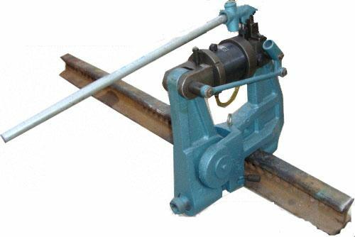 液壓擠孔機(jī)圖片