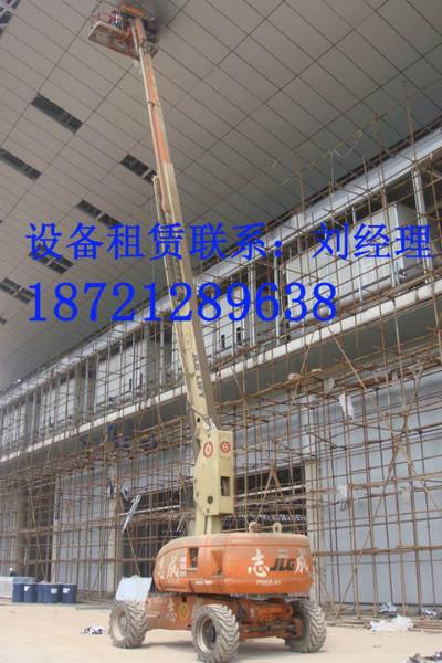 上海出租平臺(tái)高度26米高空作業(yè)車自行直臂式