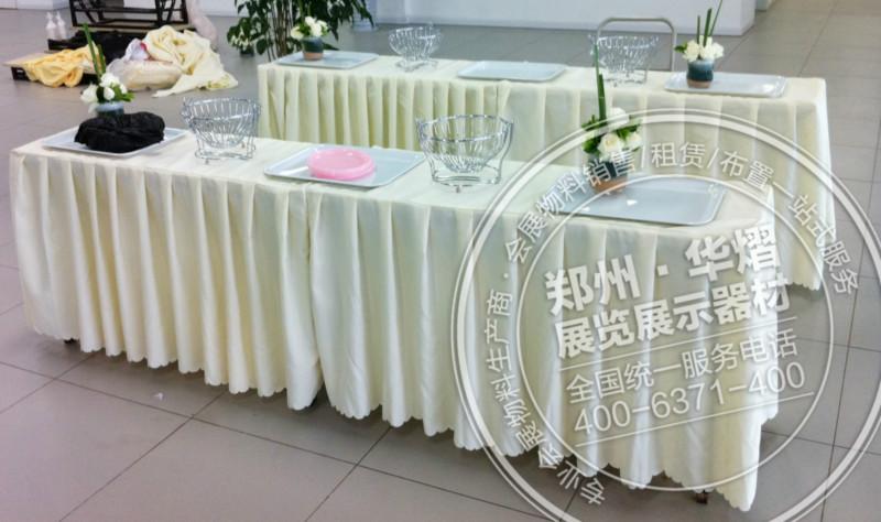 供應(yīng)鄭州桌椅出租/篷房出租公司