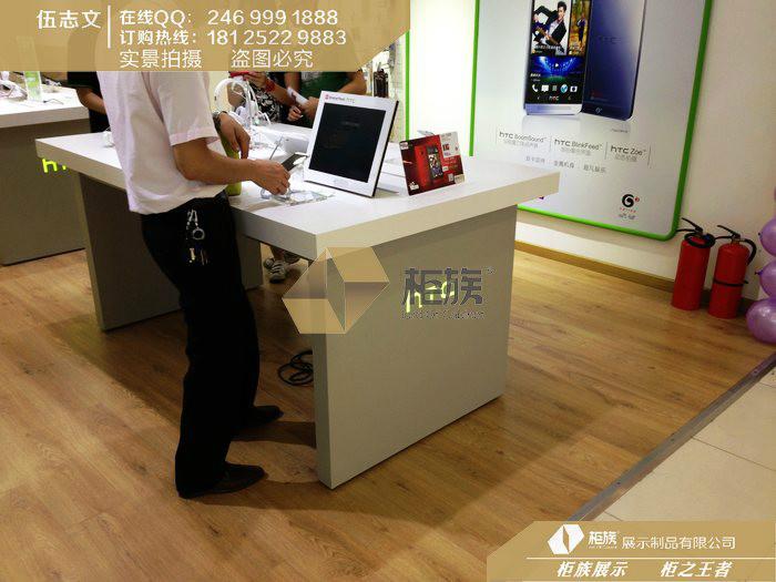 新款HTC體驗臺圖片