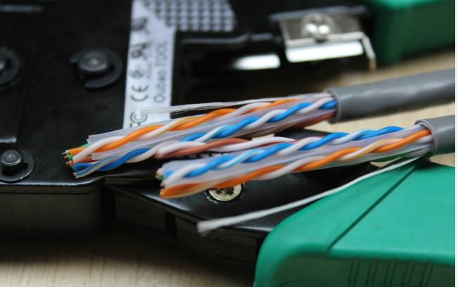 供應(yīng)六類(lèi)網(wǎng)線生產(chǎn)批發(fā)廠家/價(jià)格 六類(lèi)千兆網(wǎng)線廠家批發(fā)