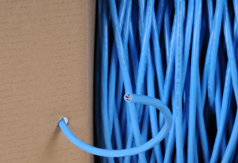 供應(yīng)廠家批發(fā)正品超五類*純銅網(wǎng)線 寬帶監(jiān)控*線 弱電工程綜合布線產(chǎn)品