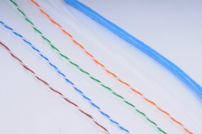 特大優(yōu)惠超五類各種規(guī)格型號網(wǎng)絡線 超五類網(wǎng)線 CCA/CU/CCAG多種導體供你選擇