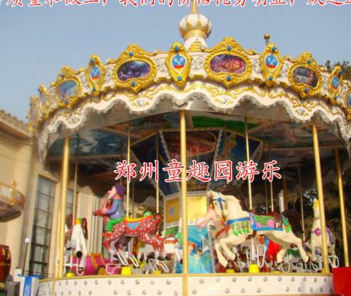 供應(yīng)大型旋轉(zhuǎn)游樂設(shè)備豪華轉(zhuǎn)馬夜景拍攝