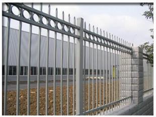 供應(yīng)鐵藝圍欄