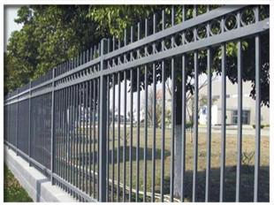 供應(yīng)鐵藝圍欄