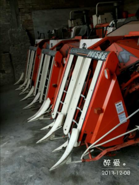 供應(yīng)大量出售二手久保田588水稻收割機
