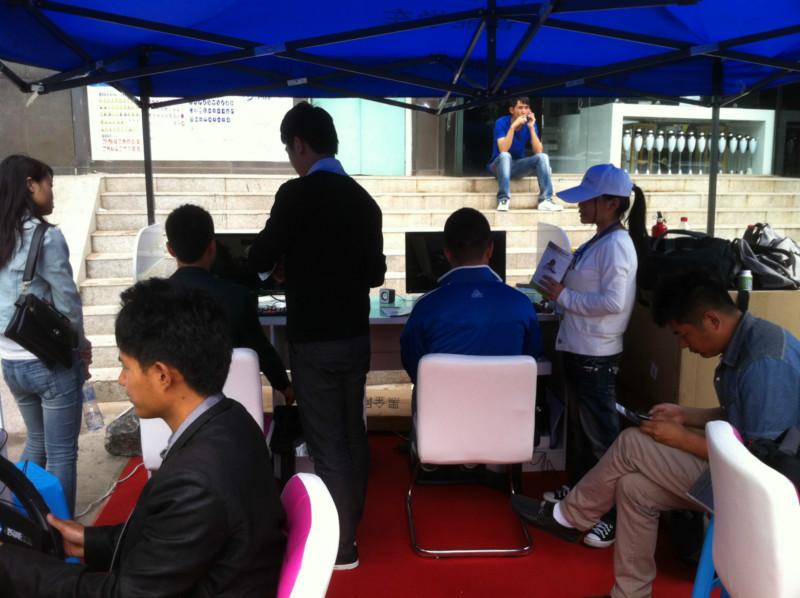 供應(yīng)練車模擬器加盟駕吧