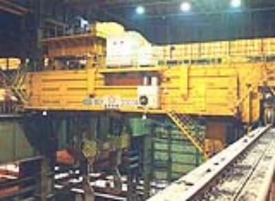 供應(yīng)起重機廠家