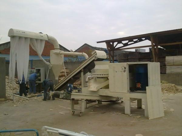 供應(yīng)秸稈壓塊機(jī)一年包換三年包修廠家直銷(xiāo)